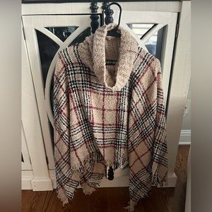Women’s fringe poncho